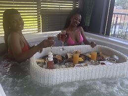 Africa Paradise Airport Boutique Hotel