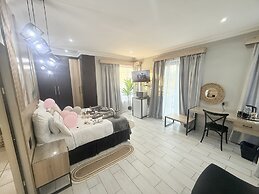 Africa Paradise Airport Boutique Hotel