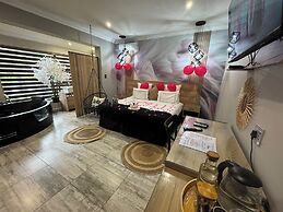 Africa Paradise Airport Boutique Hotel