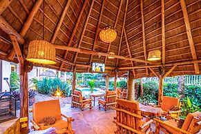 2 Friends Beach Hotel