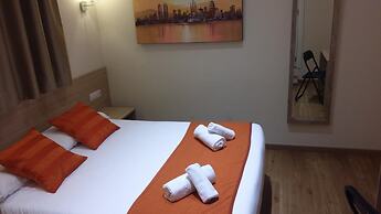 Hostal Barcelona Travel