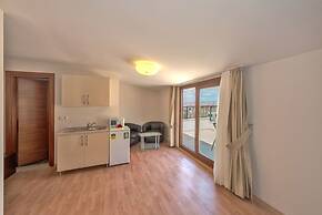 Taxim Marin Hotel