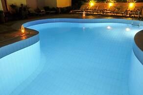Cleopatra Apartments