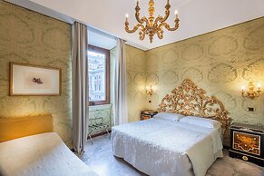Des Epoques Hotel