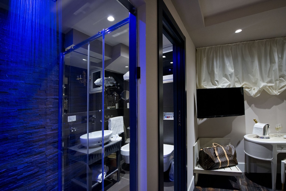 HT6 Boutique Hotel