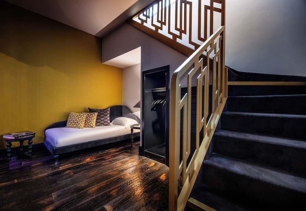 HT6 Boutique Hotel