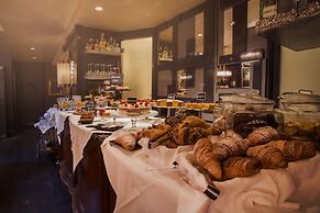 HT6 Boutique Hotel