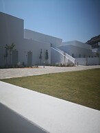 Sunrise Hotel