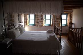 Eirini's Luxury Hotel Villas