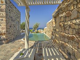 Eirini's Luxury Hotel Villas