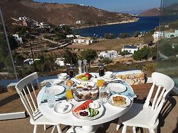 Eirini's Luxury Hotel Villas