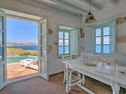 Eirini's Luxury Hotel Villas