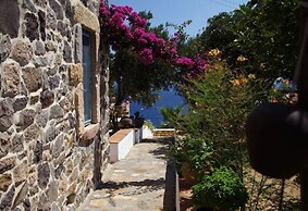 Eirini's Luxury Hotel Villas