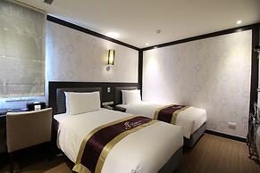 J Hotel