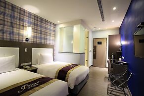 J Hotel