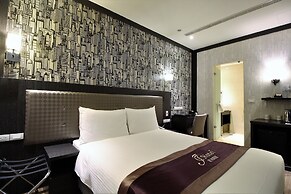 J Hotel