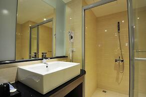J Hotel