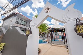 Chayadol Resort