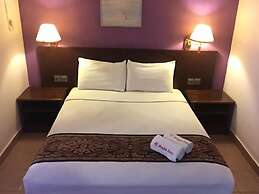 Raja Inn Hotel
