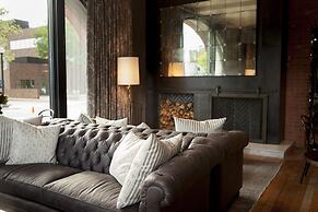 The Charmant Hotel