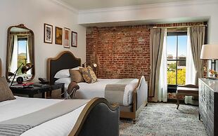 The Charmant Hotel