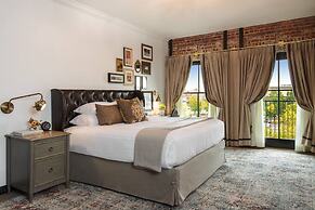 The Charmant Hotel