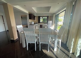 Swiss Villas Panoramic – Hillside Beach View