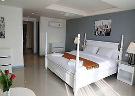 Swiss Villas Panoramic – Hillside Beach View