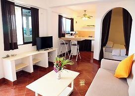 Swiss Villas Panoramic – Hillside Beach View