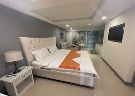 Swiss Villas Panoramic – Hillside Beach View