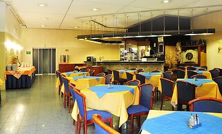 Hotel Tristar