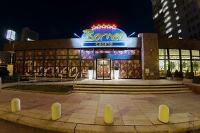 Hotel Tristar