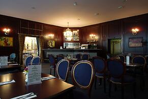 Hotel Tristar