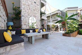 Marge Hotel