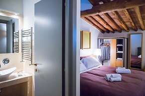 Grand Master Suites