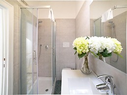 Grand Master Suites