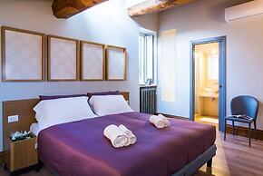 Grand Master Suites