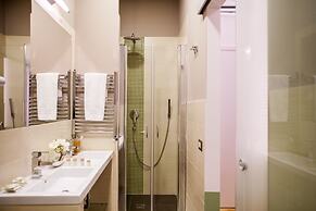 Grand Master Suites