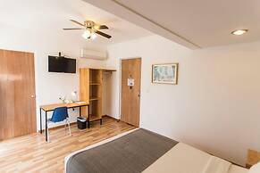 Hostal Tres Central