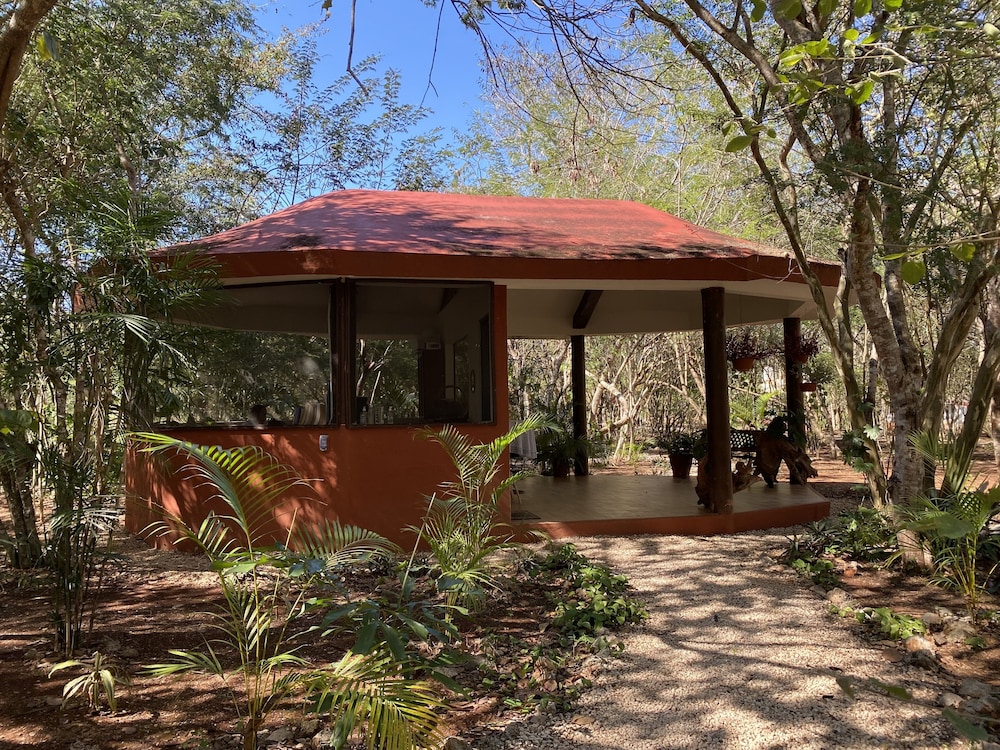 Eco-Hotel Nueva Altia