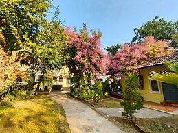 Park & Pool Resort