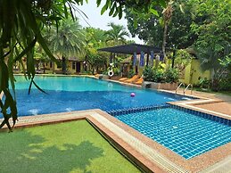 Park & Pool Resort