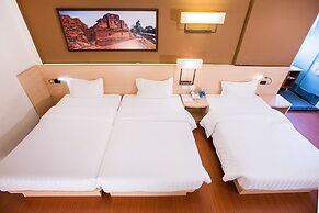 Chiang Roi 7 Days Inn