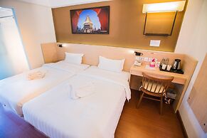 Chiang Roi 7 Days Inn