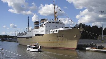 Laivahostel S/S Bore