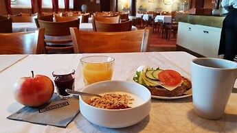 Laivahostel S/S Bore