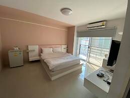 Warisa Apartment