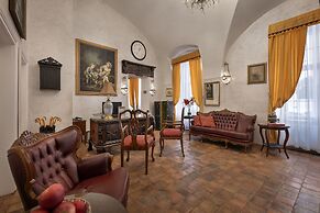 Little King Hotel U Malvaze