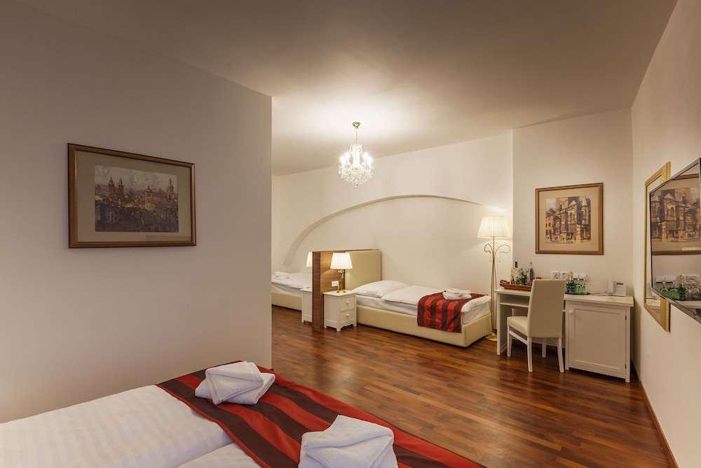 Little King Hotel U Malvaze