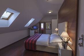 Little King Hotel U Malvaze